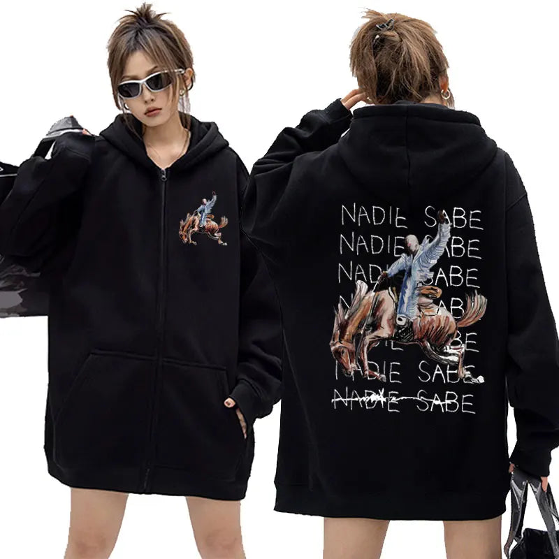 Bad Bunny Nadie Sabe Lo Que Va a Pasar Mañana Zipper Hoodie – Gray